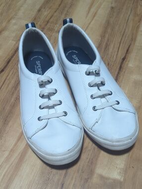 Sperry White Leather Low-Top Slip-Ons with Navy Heel Tabs